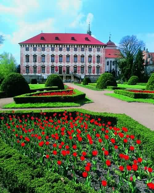 Květen 2004